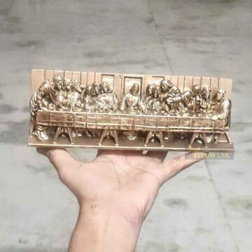 last supper jesus christ showpiece statue in bronze resin finish held in hand for size reference